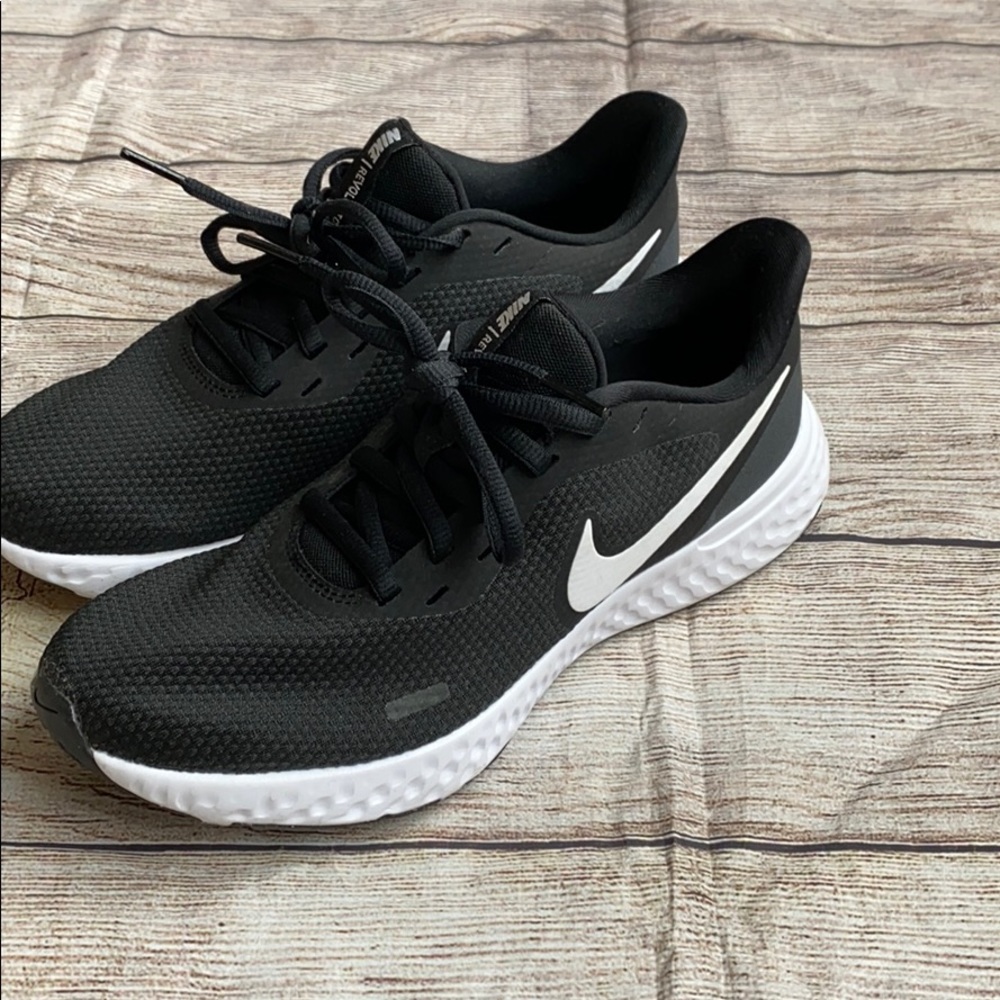 Nike black shoes